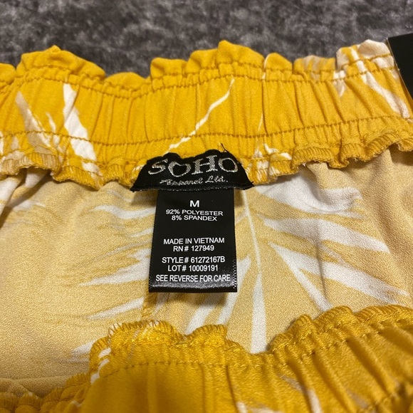 SOHO APPAREL Vibrant Yellow Pants with Leaf Design/size M - Picture 6 of 9